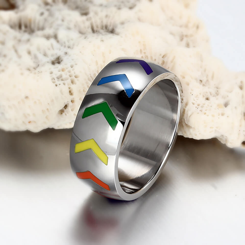 Rainbow arrows ring for the LGBT community to share pride